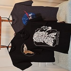 Hanes tee's, 3 young men's small